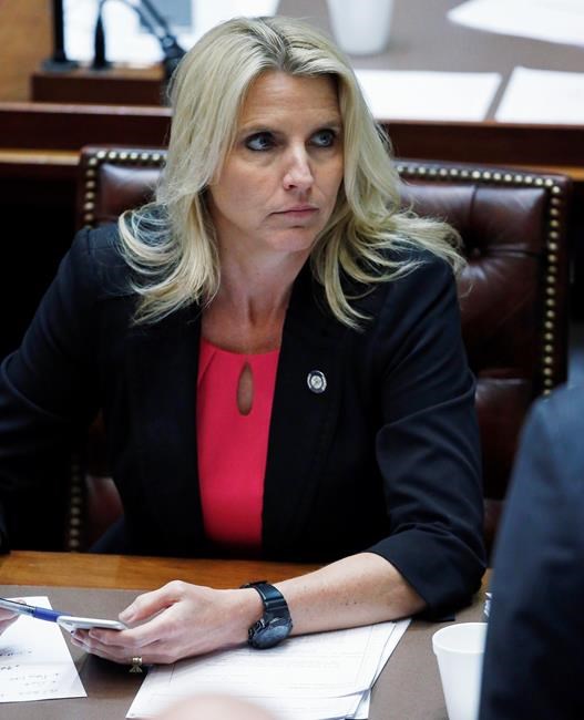 Oklahoma lawmaker abandons anti-abortion bathroom signs law | iNFOnews.ca