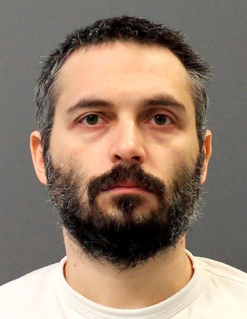 Man pleads guilty to shooting, wounding Minnesota officer | iNFOnews.ca