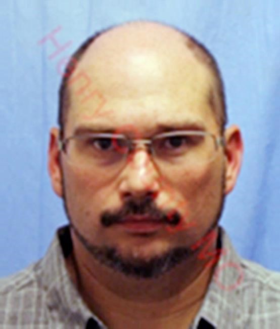 Not guilty plea for suspect in Missouri officer's death | iNFOnews.ca