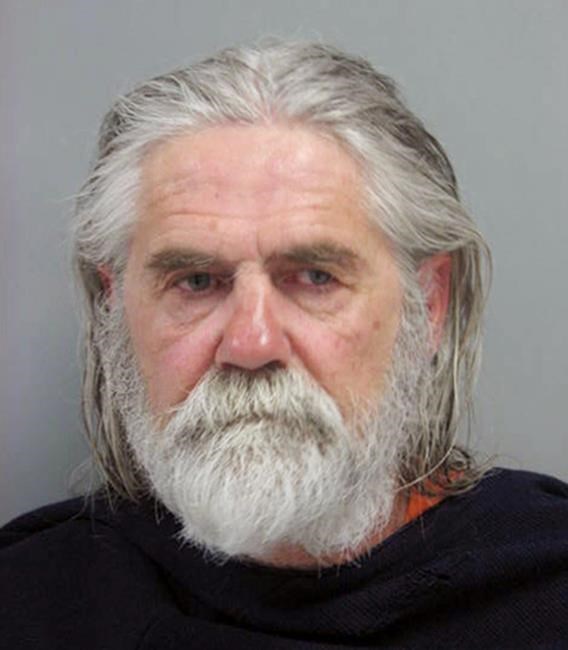 Man pleads guilty to threatening Sen. Joni Ernst of Iowa | iNFOnews.ca Man pleads guilty to threatening Sen. Joni Ernst of Iowa | iNFOnews.ca