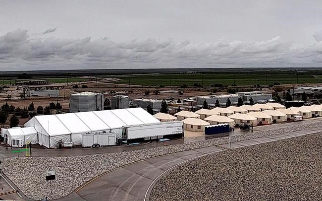Government to expand, extend Texas tent shelter for children | iNFOnews.ca