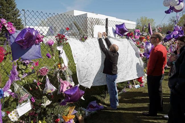 Wanted: Tour guides, security for Prince's Paisley Park | iNFOnews.ca