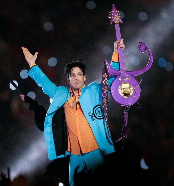 The Latest: Doctor said Prince 'doesn't look really well' | iNFOnews.ca