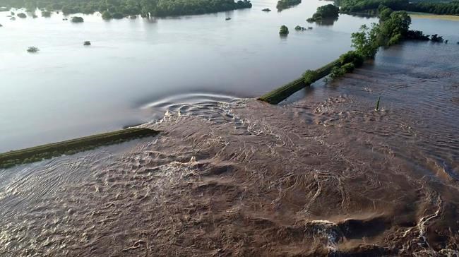 Arkansas governor orders levee review after historic flood | iNFOnews.ca