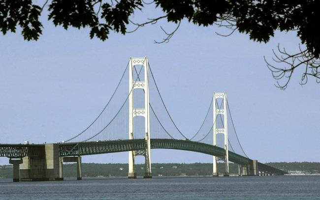Agency readies decision on underwater oil pipeline supports | iNFOnews.ca