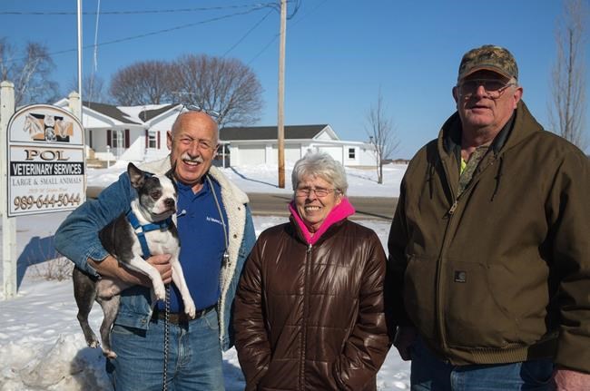 Court bites back, exonerates Michigan TV vet who saved dog | iNFOnews.ca CP1659172809