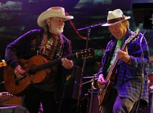 6,500 tickets sold for anti-pipeline concert with Willie Nelson, Neil Young; capped at 7K | iNFOnews.ca CP29578799