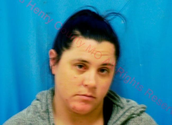 Woman faces upgraded charges in Missouri officer's death | iNFOnews.ca