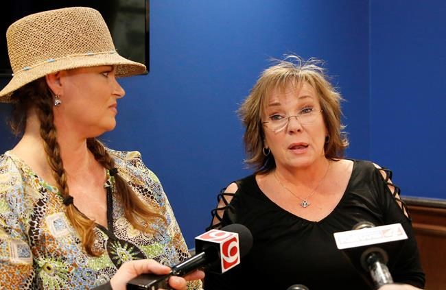 Group drops effort to repeal tax hikes for Oklahoma teachers | iNFOnews.ca