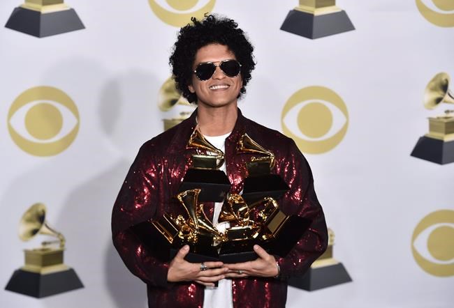 The Weeknd, Bruno Mars to headline Lollapalooza in Chicago | iNFOnews.ca