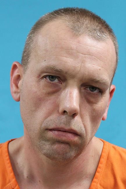 Man charged with hate crime over fire set at Missouri mosque | iNFOnews.ca