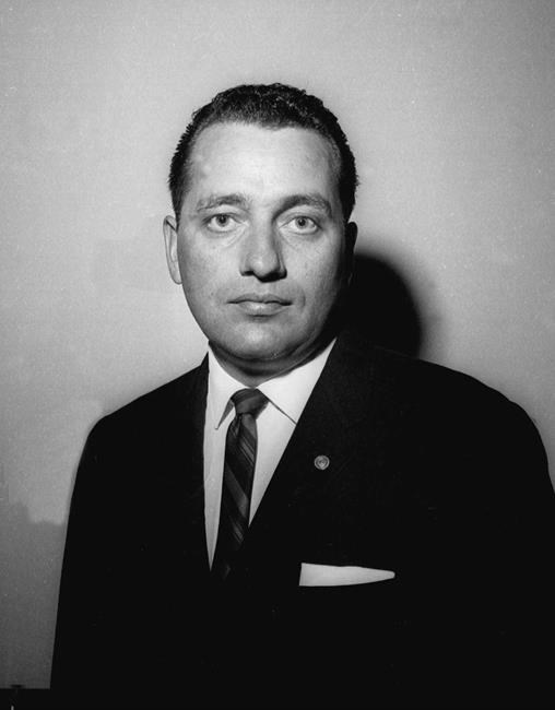 North Dakota honours agent who tried to shield Kennedys | iNFOnews.ca North Dakota honours agent who tried to shield Kennedys | iNFOnews.ca