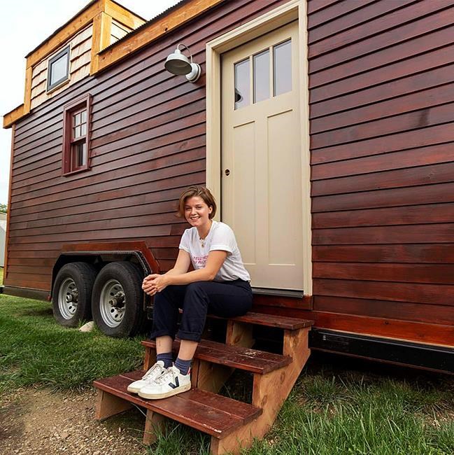 St. Louis police searching for woman's stolen tiny home | iNFOnews.ca