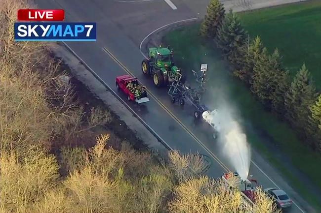 The Latest: Wisconsin tractor leaked ammonia in Illinois | iNFOnews.ca