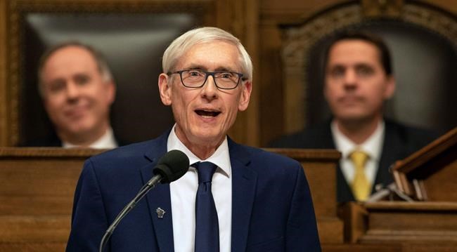 Wisconsin Democrats file 4th lawsuit against lame-duck law | iNFOnews.ca CP5762798