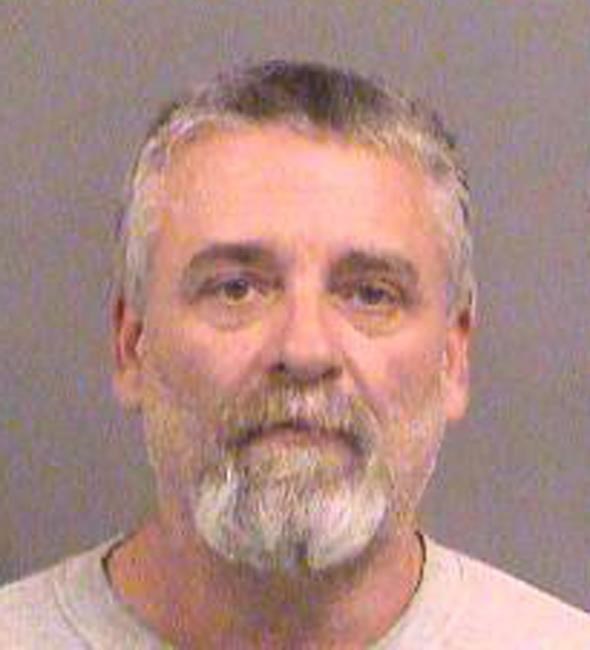 Man accused in plot to bomb Somali apartments blames others | iNFOnews.ca