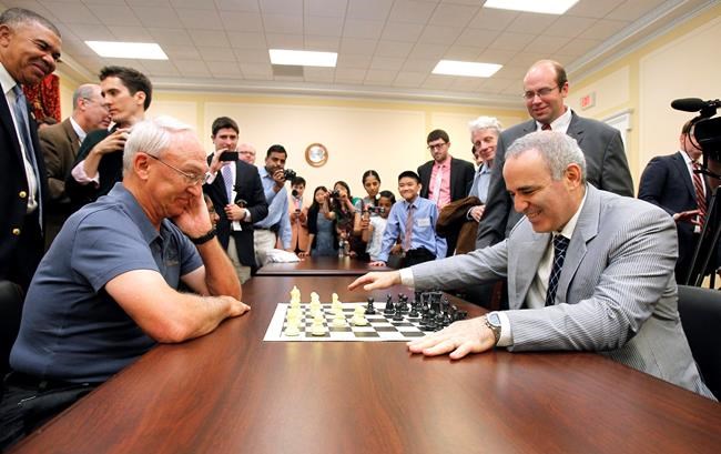 Chess legend Kasparov picks St. Louis competition for return | iNFOnews.ca