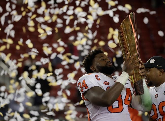 Orange Crush: Clemson topples No. 1 'Bama for national title | iNFOnews.ca Orange Crush: Clemson topples No. 1 'Bama for national title | iNFOnews.ca
