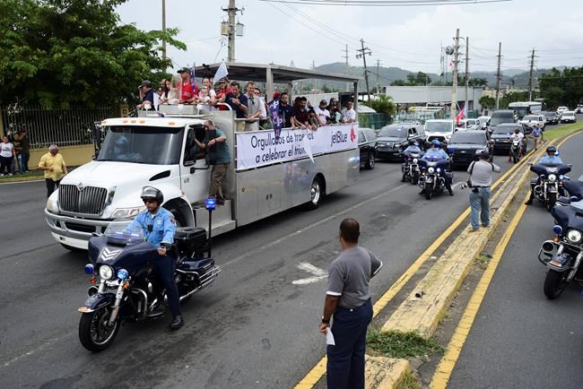 Alex Cora arrives in Puerto Rico as fans celebrate win | iNFOnews.ca