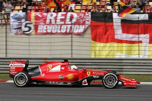 Rosberg reignites feud as Hamilton puts Mercedes back on top by winning Chinese Grand Prix | iNFOnews.ca CP32661980