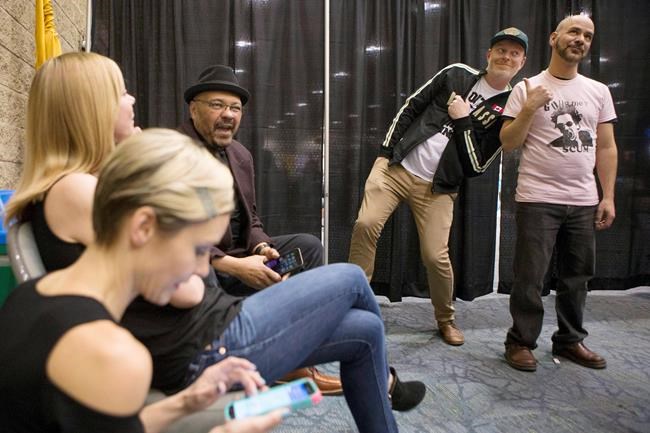 Degrassi cast testing limits of series' fandom at comic book conventions | iNFOnews.ca Degrassi cast testing limits of series' fandom at comic book conventions | iNFOnews.ca