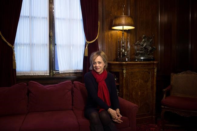 Fiona Reid relishes regal role as the Queen in Peter Morgan's 'The Audience' | iNFOnews.ca