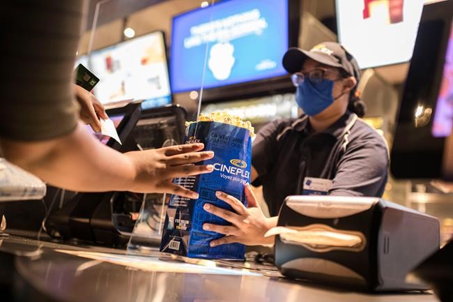 As Christopher Nolan fans rush to see 'Tenet,' how safe are movie theatres? | iNFOnews.ca CP618239417