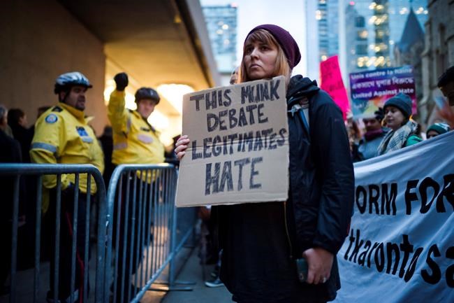 Ex-Trump aide Bannon tells protest-delayed debate populists 'anti-fascist' | iNFOnews.ca