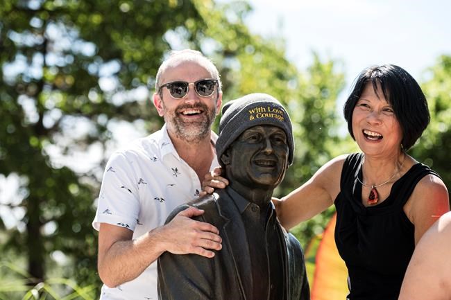 Jack Layton's family and NDP Leader celebrate former leader's life | iNFOnews.ca Jack Layton's family and NDP Leader celebrate former leader's life | iNFOnews.ca