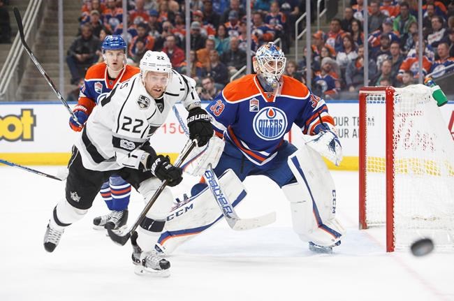Goalie Cam Talbot loving playing time, helps Oilers shut out Kings 2-0 | iNFOnews.ca CP502848603