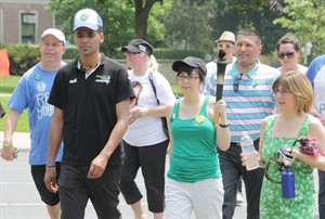Torch of Life tour ends with lung recipient leading dance at Ontario legislature | iNFOnews.ca CP19007293