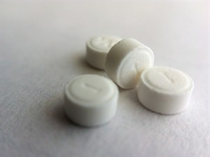 Health Canada to post online summaries of medication safety reviews for public | iNFOnews.ca CP27916584