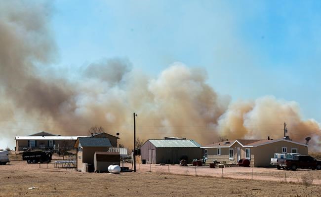 Colorado residents head home after fire ignites on Army post | iNFOnews.ca Colorado residents head home after fire ignites on Army post | iNFOnews.ca