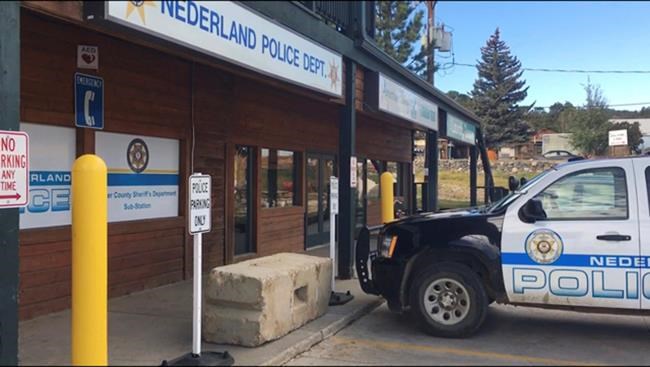 Man gets 27 years for failed bomb outside police station | iNFOnews.ca