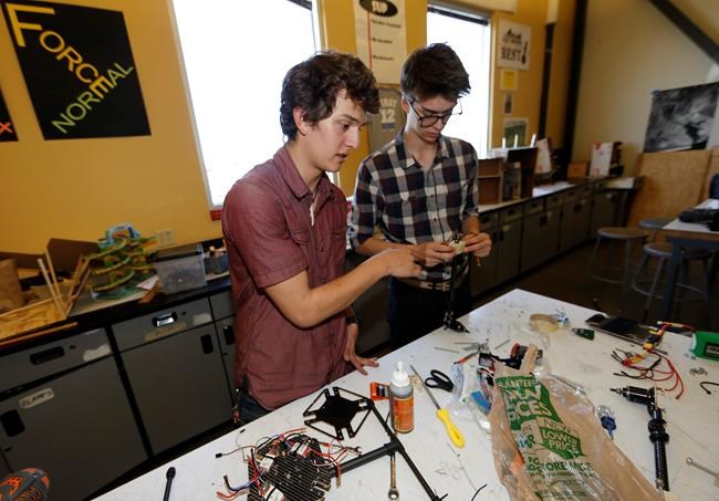 Colorado students build drone for Rwandan national park | iNFOnews.ca