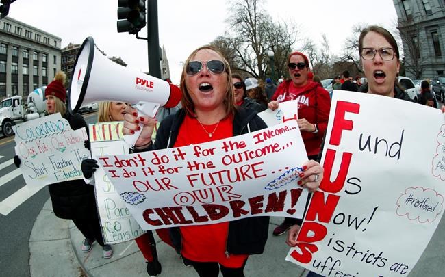 The Latest: Arizona House leaders make deal on teacher raise | iNFOnews.ca CP820499414