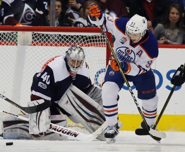 Oilers score 5 in third period, beat Avalanche 7-4 | iNFOnews.ca