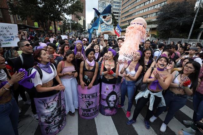 First protester dies in Colombia unrest as marches press on | iNFOnews.ca