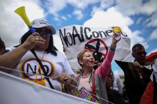 Colombia's congress ratifies peace accord with rebels | iNFOnews.ca