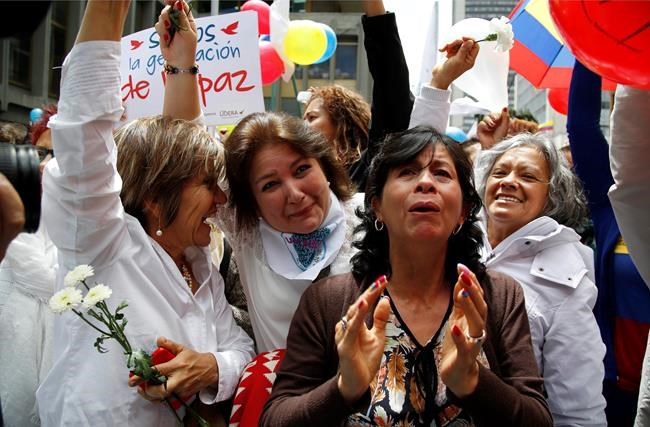 Colombian president, head of FARC rebels agree on cease-fire | iNFOnews.ca
