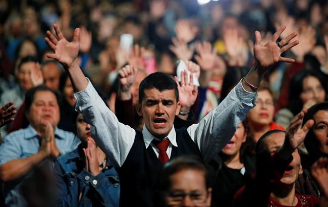 Pope's trip to Colombia unlikely to stem flight from pews | iNFOnews.ca