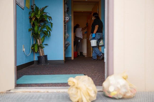 Suspected norovirus outbreak closes 46 Colorado schools | iNFOnews.ca