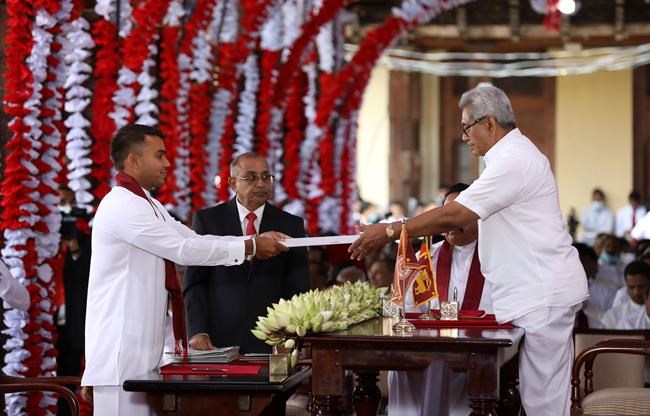 3 Rajapaksas sworn into new Sri Lanka Cabinet after election | iNFOnews.ca 3 Rajapaksas sworn into new Sri Lanka Cabinet after election | iNFOnews.ca