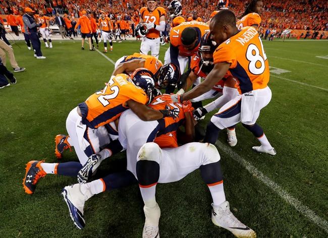 Broncos block late FG, top Chargers 24-21 in Joseph's debut | iNFOnews.ca