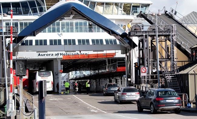 Manhunt in Denmark shuts down bridges, ferries to Copenhagen | iNFOnews.ca Manhunt in Denmark shuts down bridges, ferries to Copenhagen | iNFOnews.ca