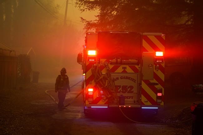 60 firefighters from Quebec currently in California to help battle wildfires | iNFOnews.ca