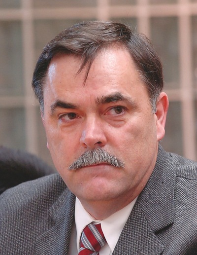 Pro, anti-pot forces square off as debate kicks off municipal conference | iNFOnews.ca Pro, anti-pot forces square off as debate kicks off municipal conference | iNFOnews.ca