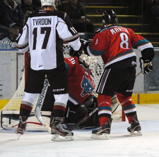 Sissons four points, Cooke 28 saves as the Rockets blank the Giants 7-0 | iNFOnews.ca CP20333198