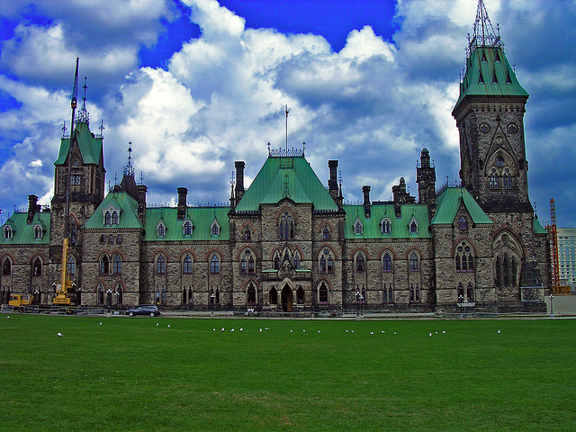 House of Commons worker accused of trying to hack main Quebec govt web site | iNFOnews.ca CP20477363