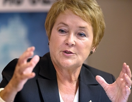 Pauline Marois backtracks on appointment of former PQ leader to government job | iNFOnews.ca CP21099429
